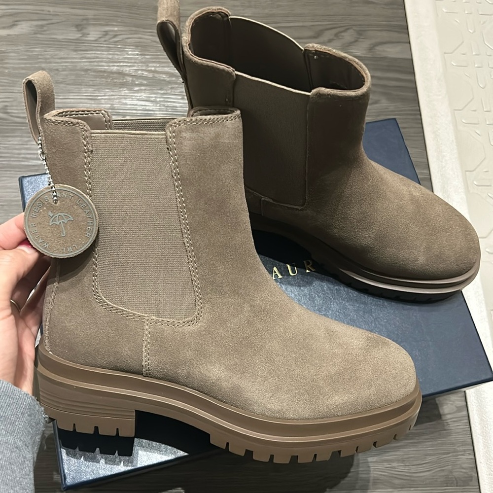 Lauren Ralph Lauren Corinne Suede Booties
Color Truffle Size 5.5 Women